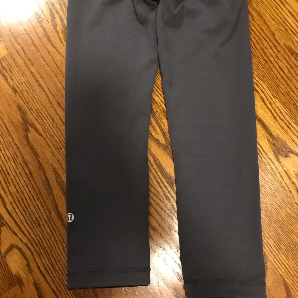 Lululemon reversible low rise leggings size 2
